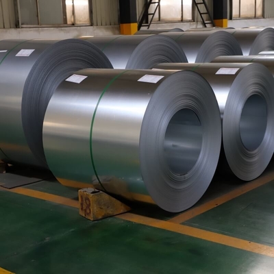 ISO9001 G550 GL 강철 코일 600mm-1500mm 갈바륨 강판은 높은 미적 효과를 똘똘 감습니다